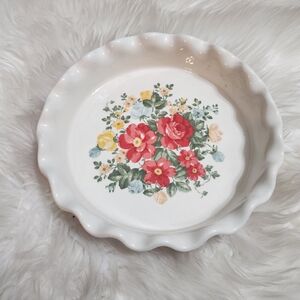 The Pioneer Woman Vintage Floral 10.5” Ruffled Top Stoneware, Bake Pie Plate